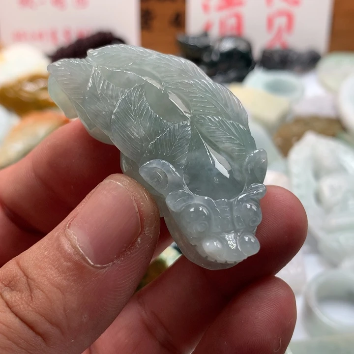 翡翠未镶嵌颈饰保真天然a货翡翠