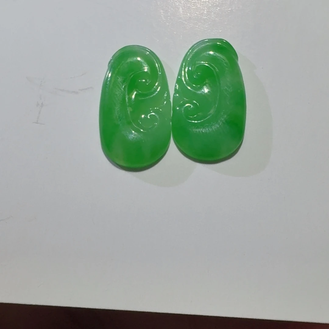 不***心翡翠未镶嵌颈饰如意