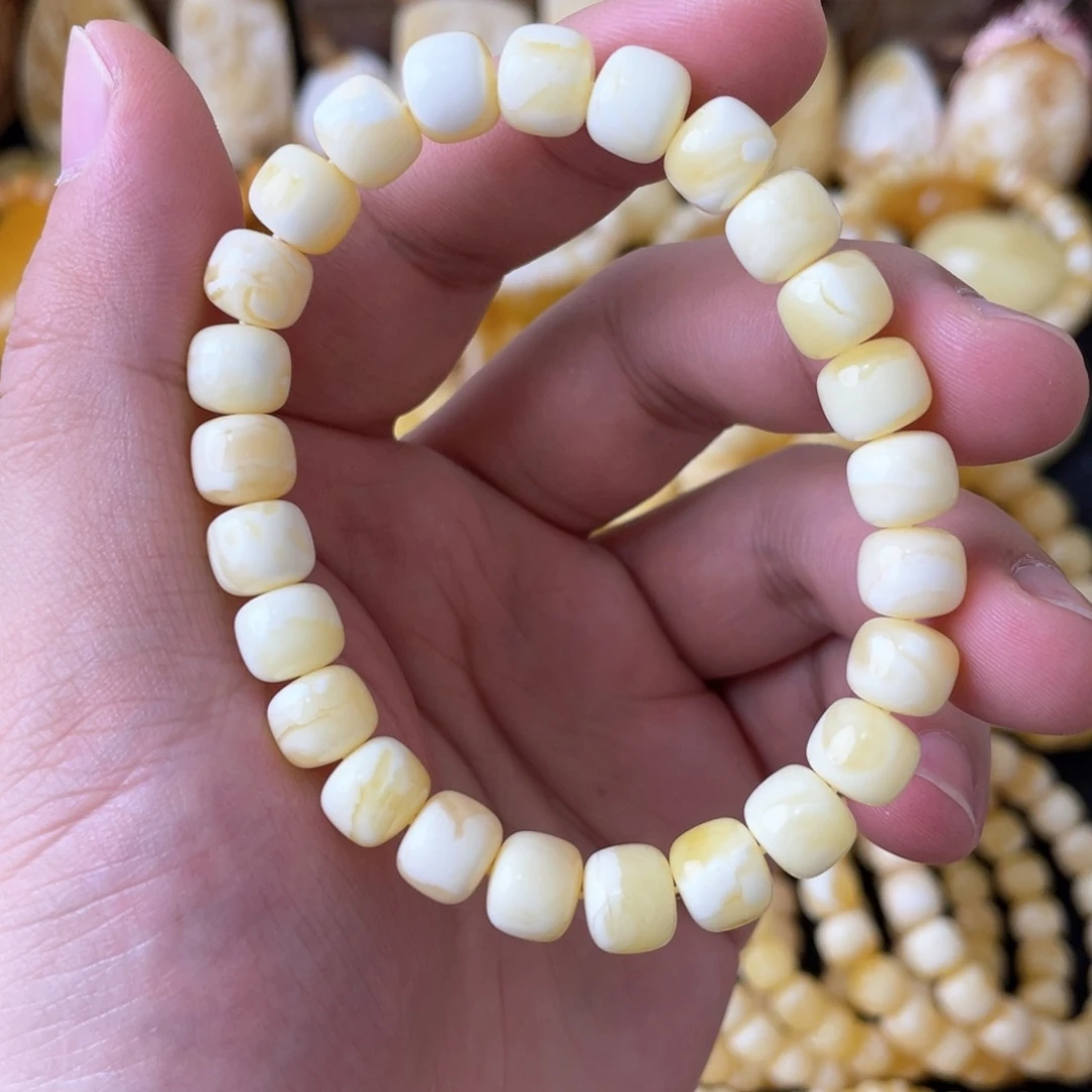 琥珀手串未镶嵌8+俄料浓蜡瓷白妖花精工老型手串
