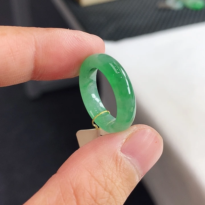 翡翠未镶嵌戒指9-10号
