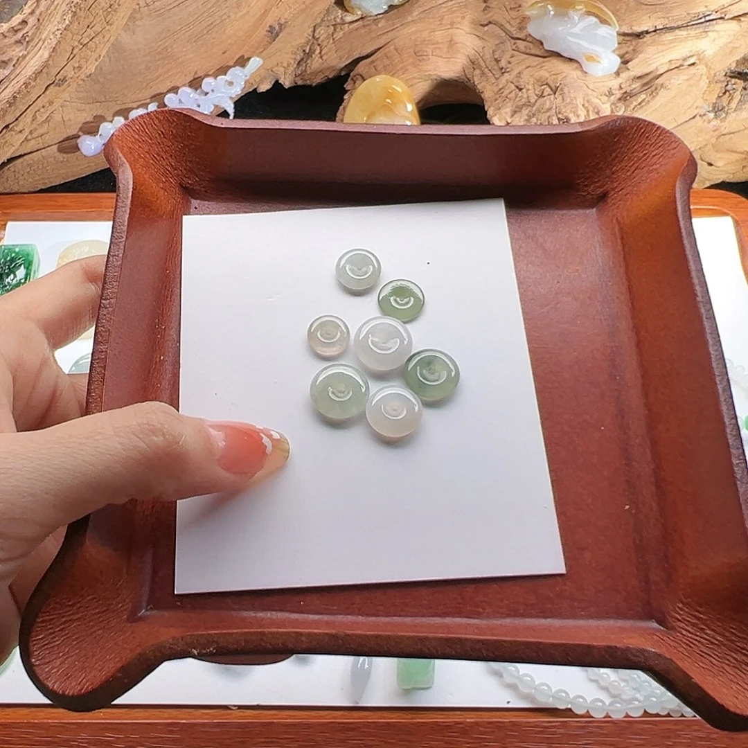 翡翠未镶嵌颈饰福利