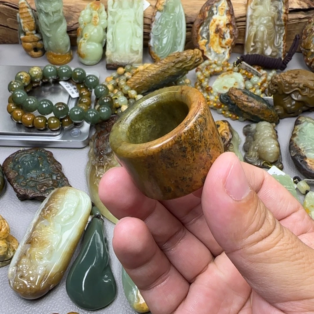 岫岩河磨玉（透闪石质玉）未镶嵌珠宝奇石