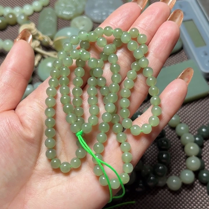 未镶嵌和田玉（糖玉）挂件