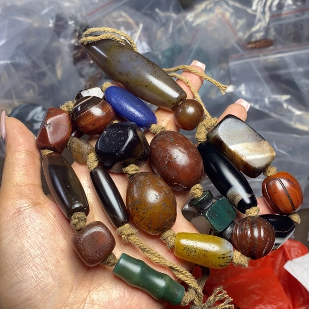 玛瑙/玉髓颈饰未镶嵌