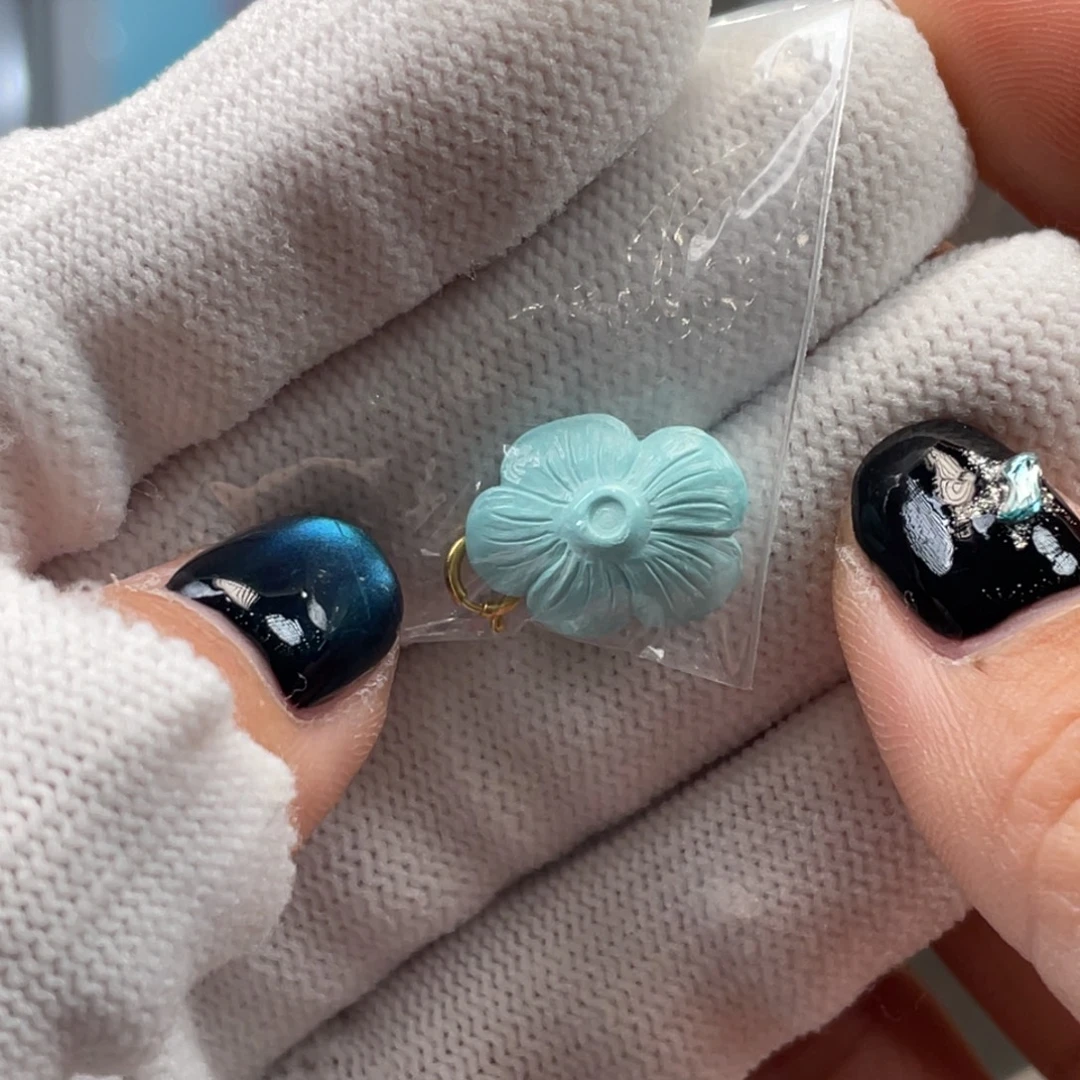 绿松石未镶嵌挂件