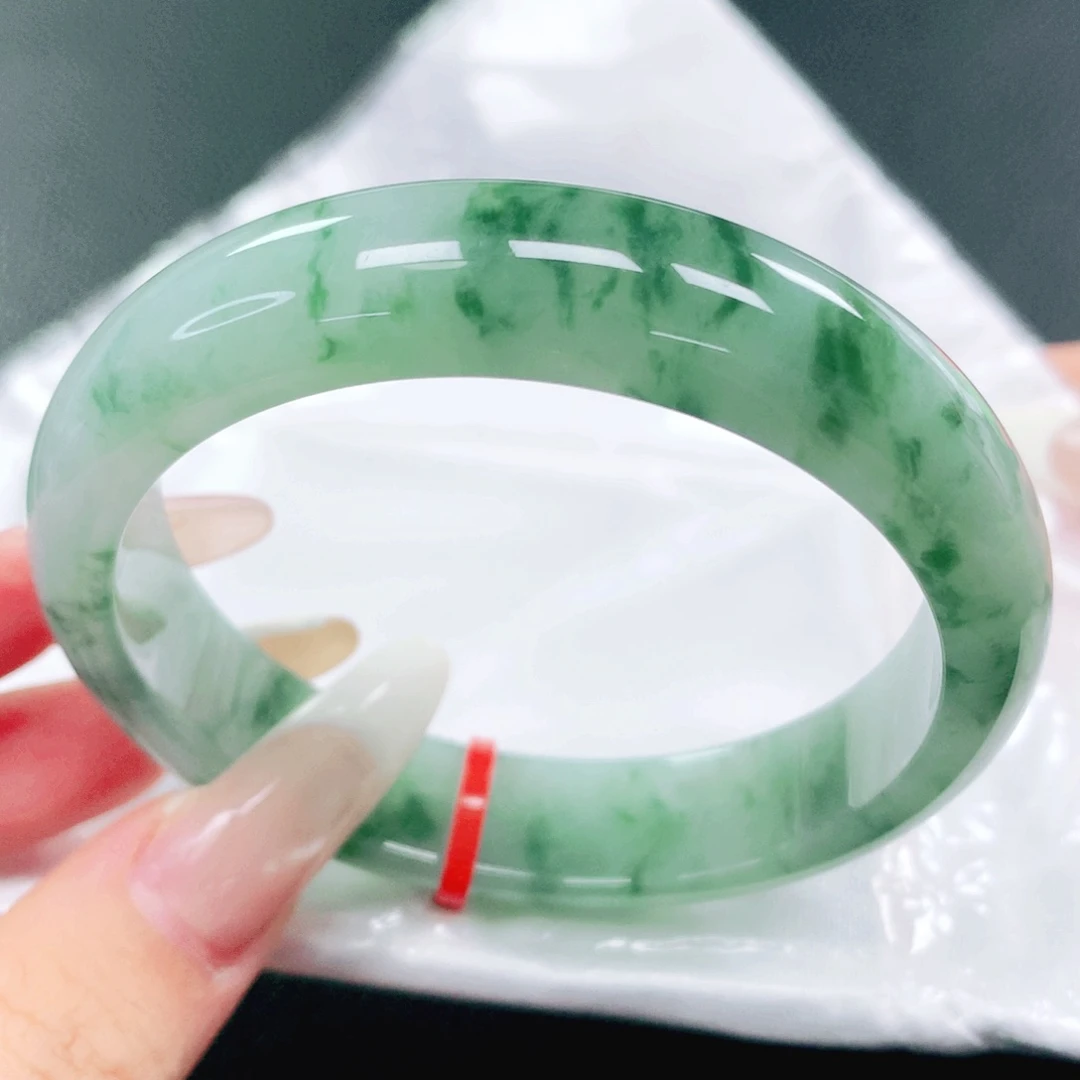 翡翠未镶嵌手镯57