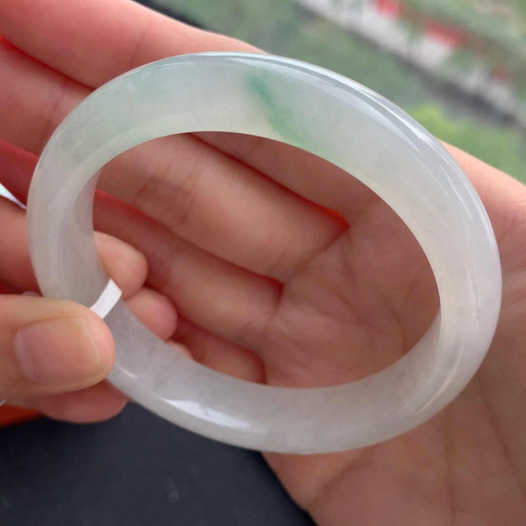 翡翠手镯未镶嵌花想容