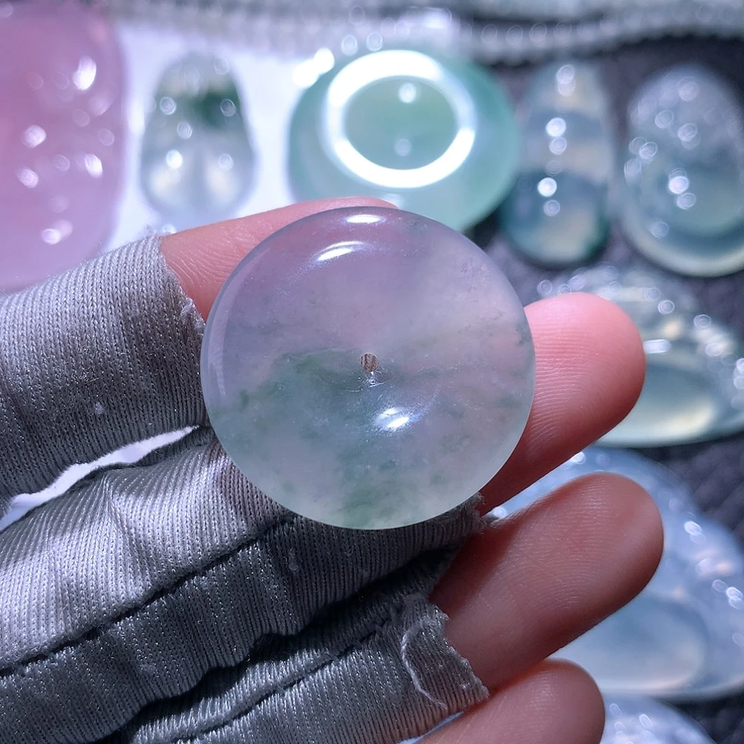 【闪购商品】翡翠未镶嵌颈饰扣