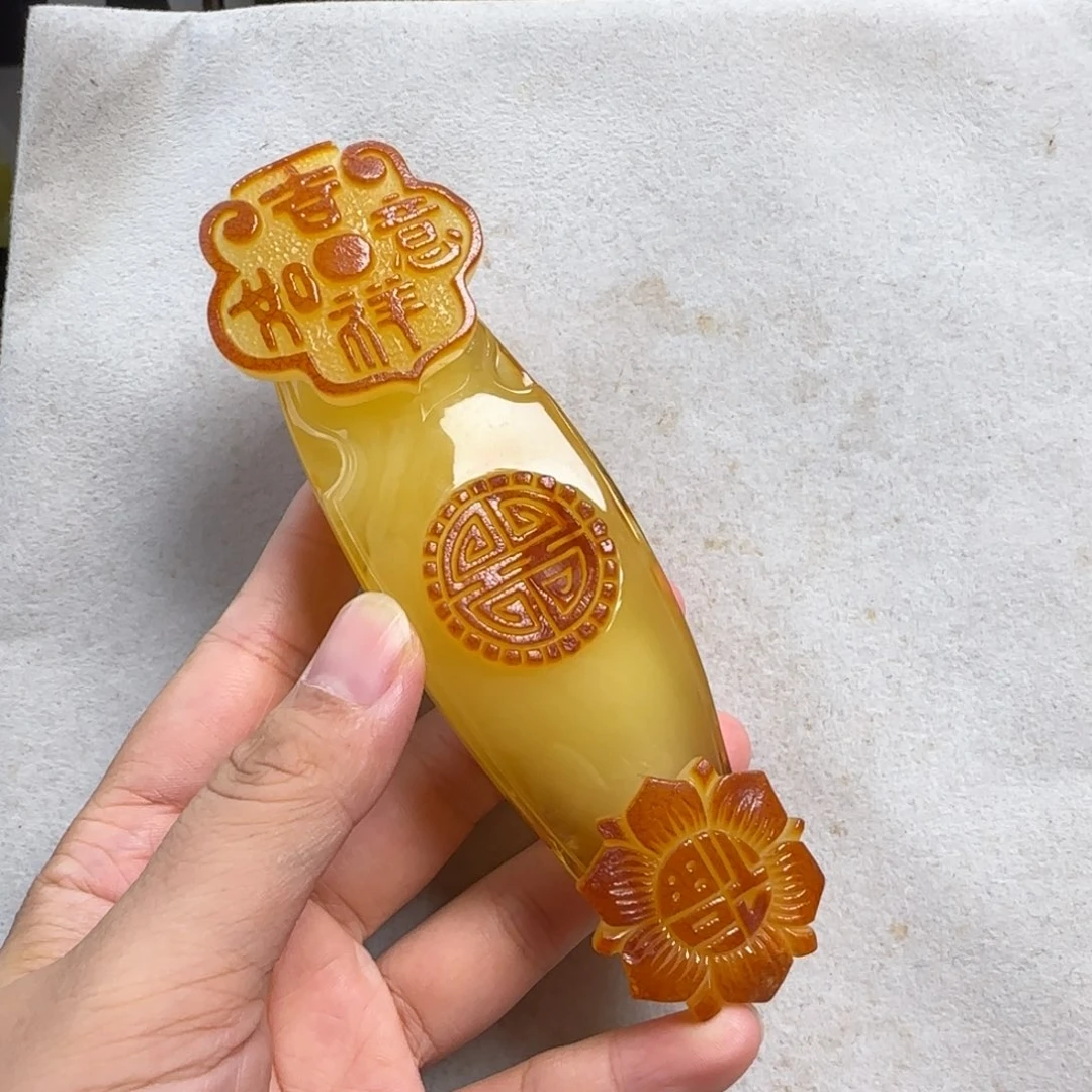 蜜蜡未镶嵌珠宝奇石