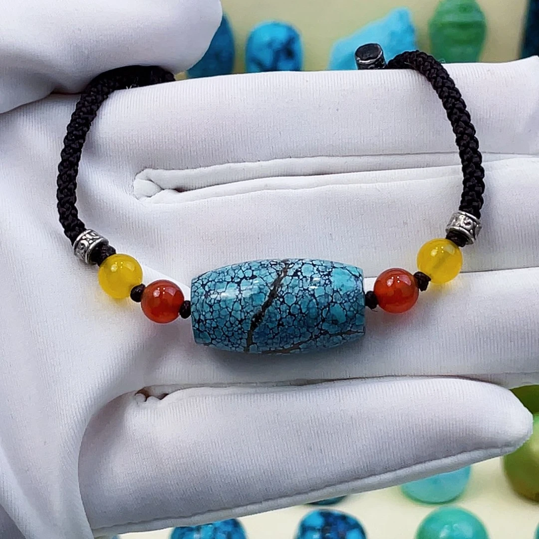 绿松石未镶嵌颈饰