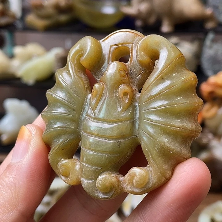 和田玉（糖玉）未镶嵌颈饰