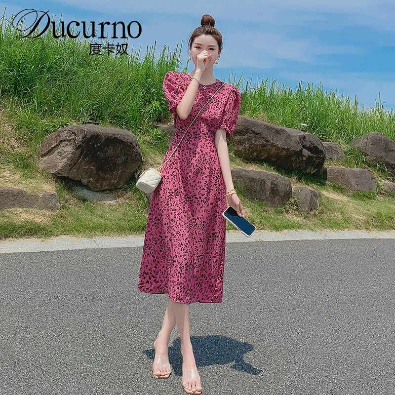 雪纺碎花连衣裙女夏季2025新款法式气质系带高级感超好看长裙子