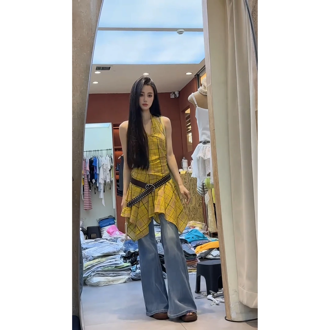 韩系辣妹无袖挂脖撞色格子不规则连衣裙女夏季新款微喇牛仔裤套装