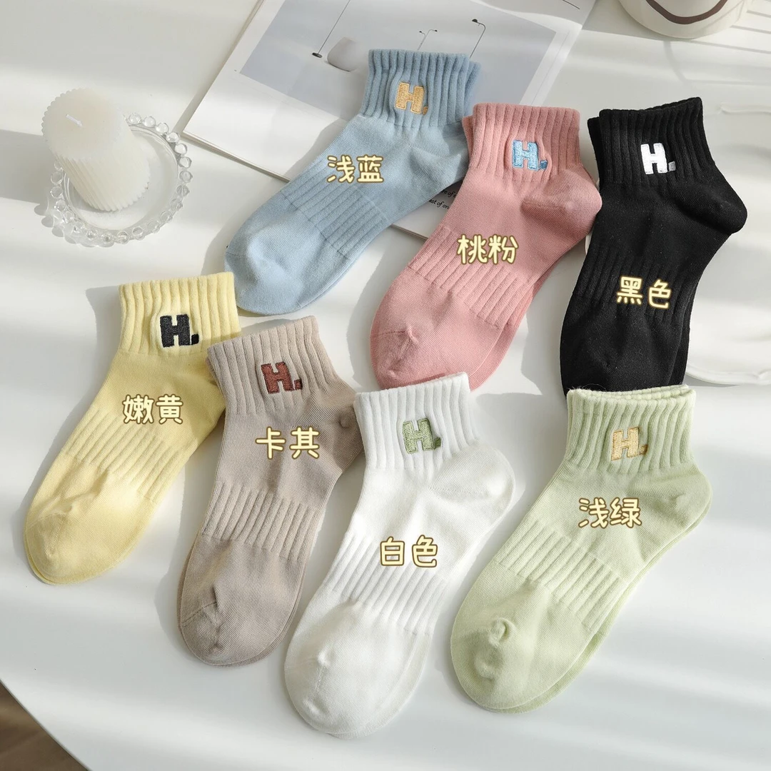 新店福利纯棉字母袜子女中筒袜ins潮日系运动个性外穿长筒袜