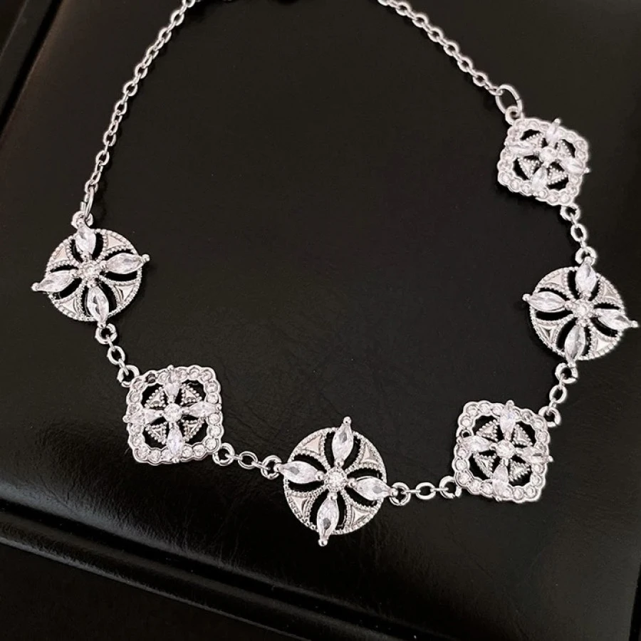 SL-61轻奢镂空花朵方形小众气质高级感百搭手链