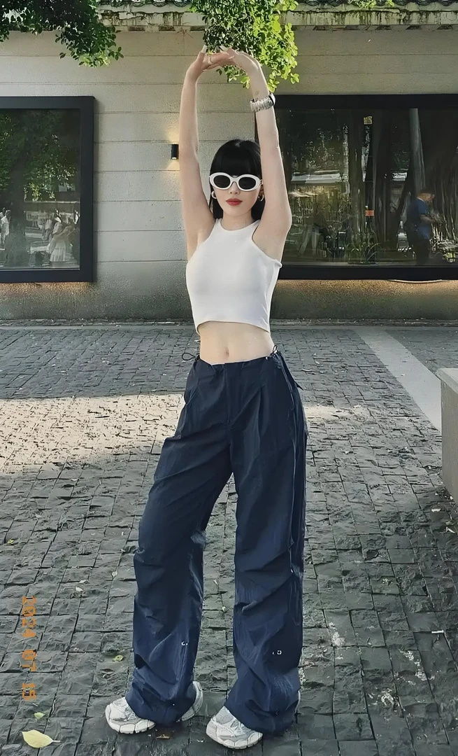 2025网红甜辣妹高品女装孤品女装 （图片仅供参考）订单留言NO退换