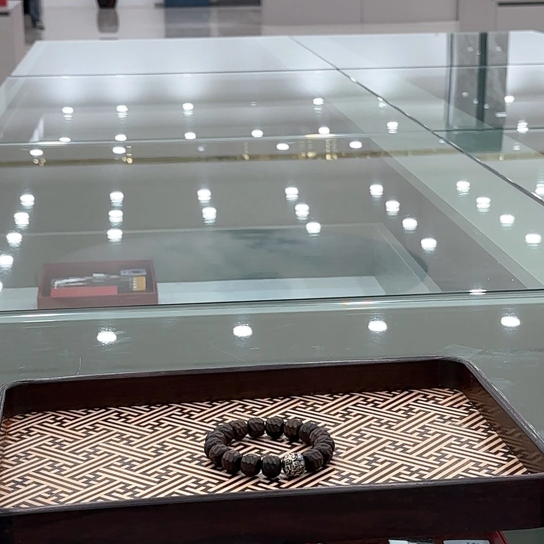 紫檀木类端景台无相1314手串