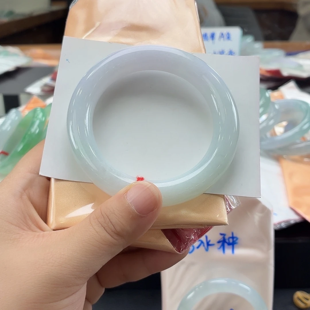 翡翠未镶嵌手镯13号