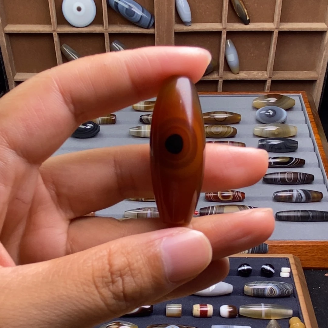 哈***少玛瑙/玉髓颈饰未镶嵌