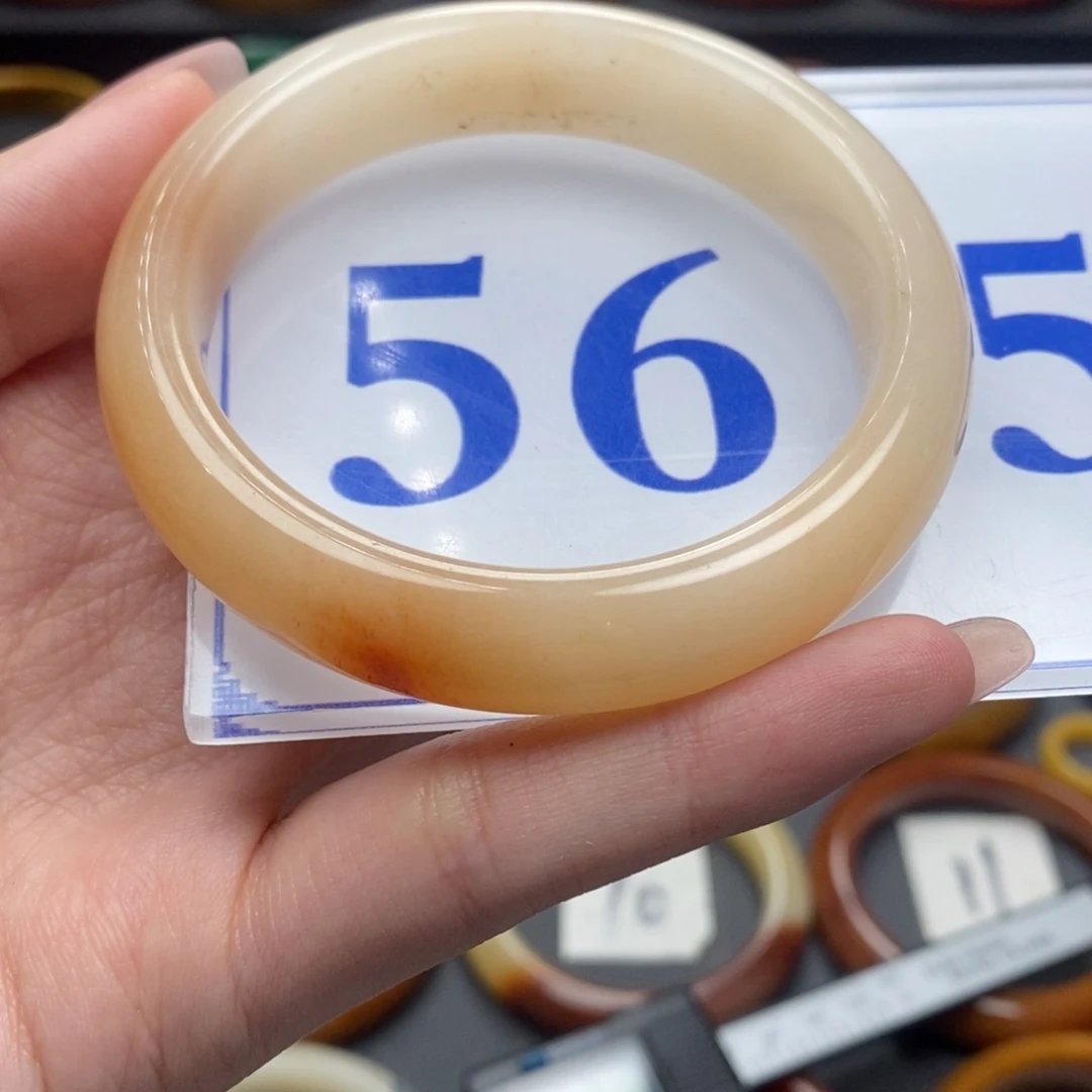 石英质玉（黄龙玉）手镯未镶嵌