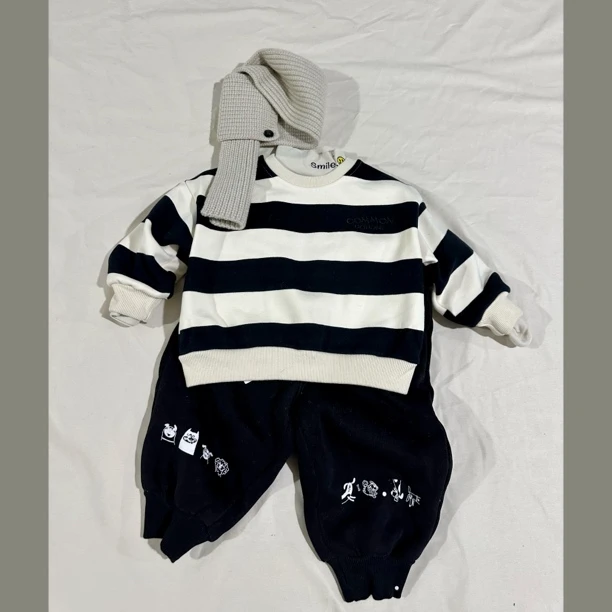 直播同价 小韩果豆儿童条纹字母加绒卫衣