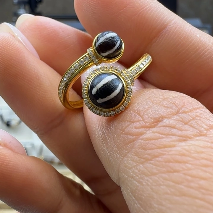 @***观布艺非金属黑白瓜珠戒指