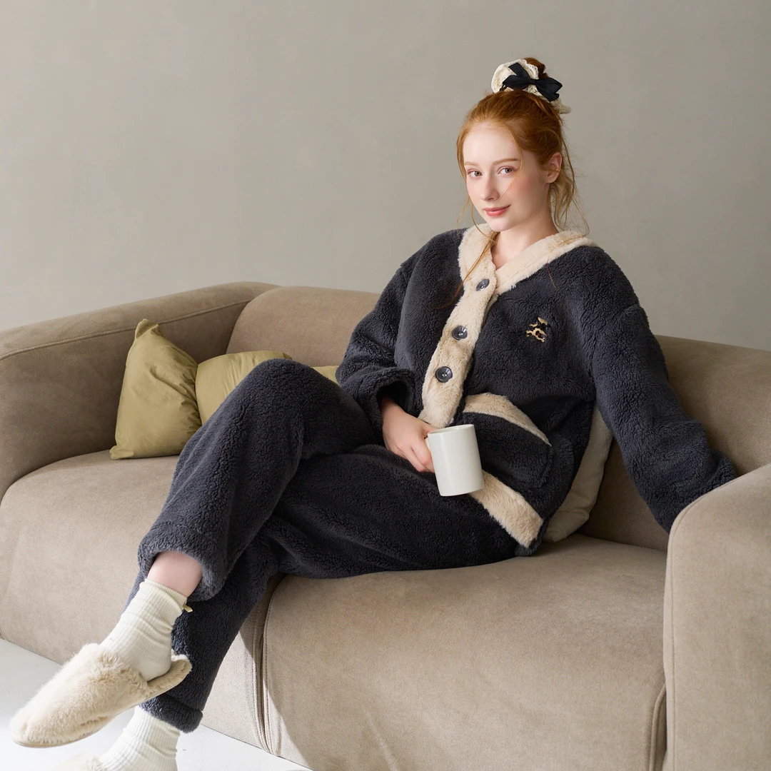 芬腾秋冬款加厚珊瑚绒睡衣女加绒开衫大口袋外穿家居服2025年新款