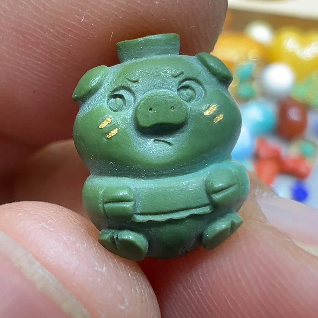 绿松石未镶嵌颈饰