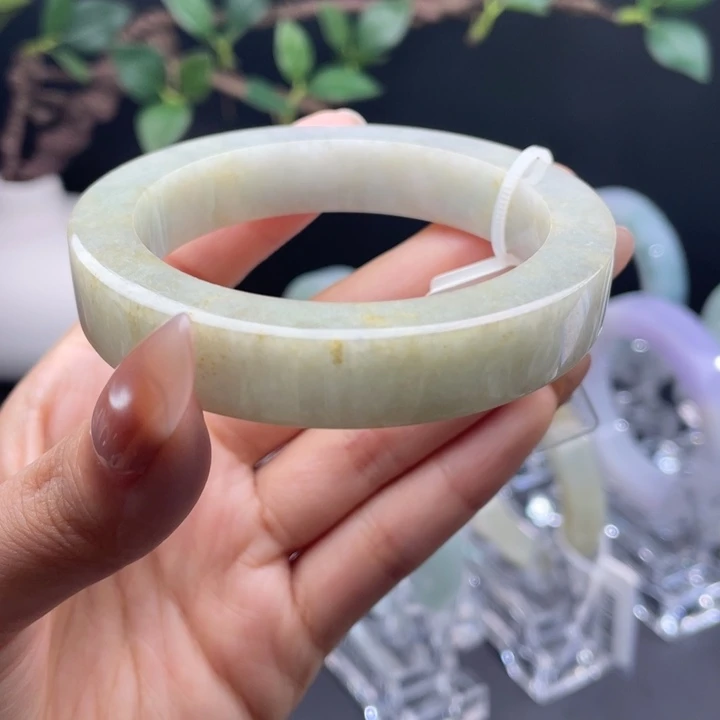 定制翡翠翡翠手镯未镶嵌