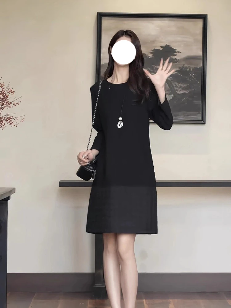 黑色拼接休闲连衣裙女2025秋季新款洋气韩版宽松显瘦裙子潮
