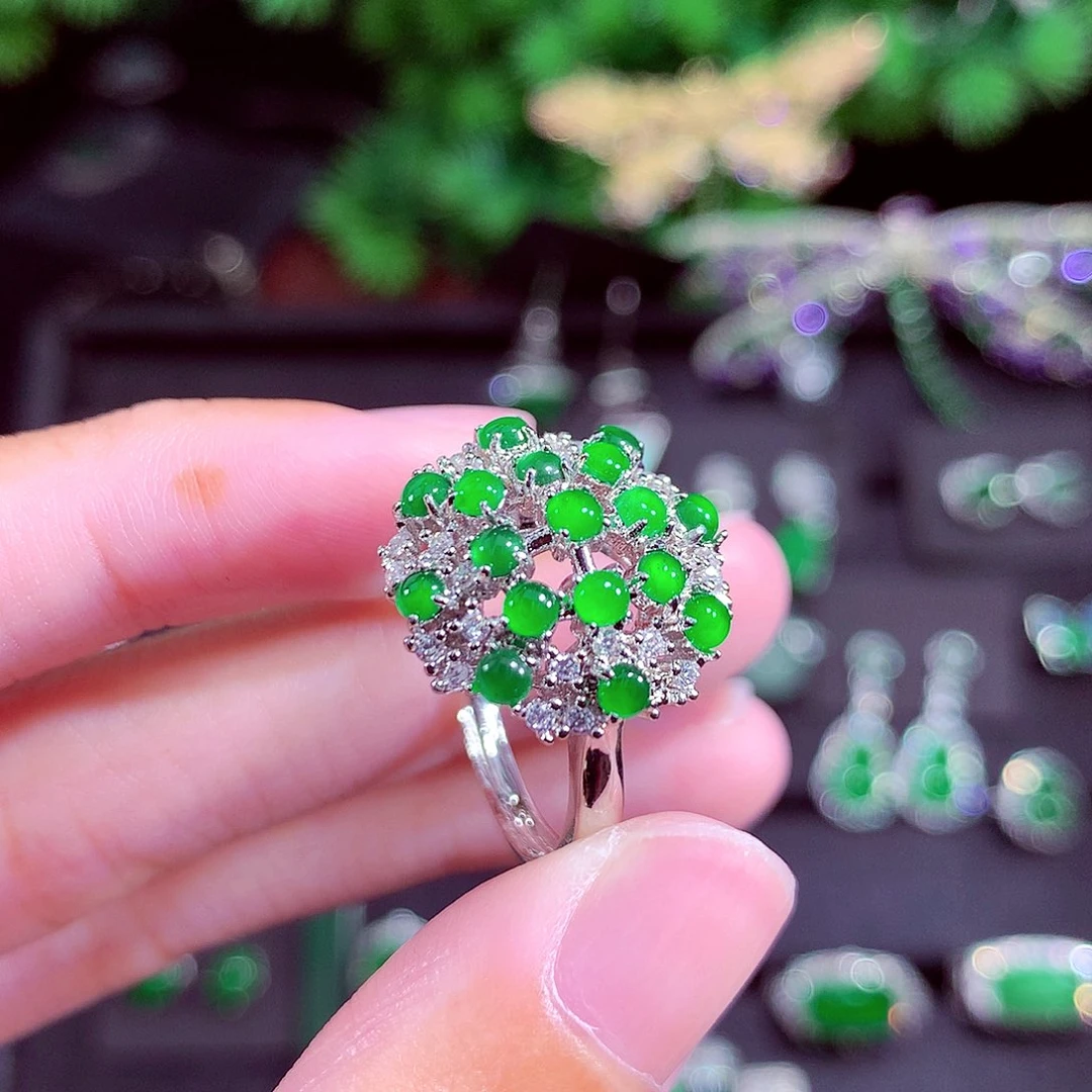 颈饰未镶嵌翡翠天然