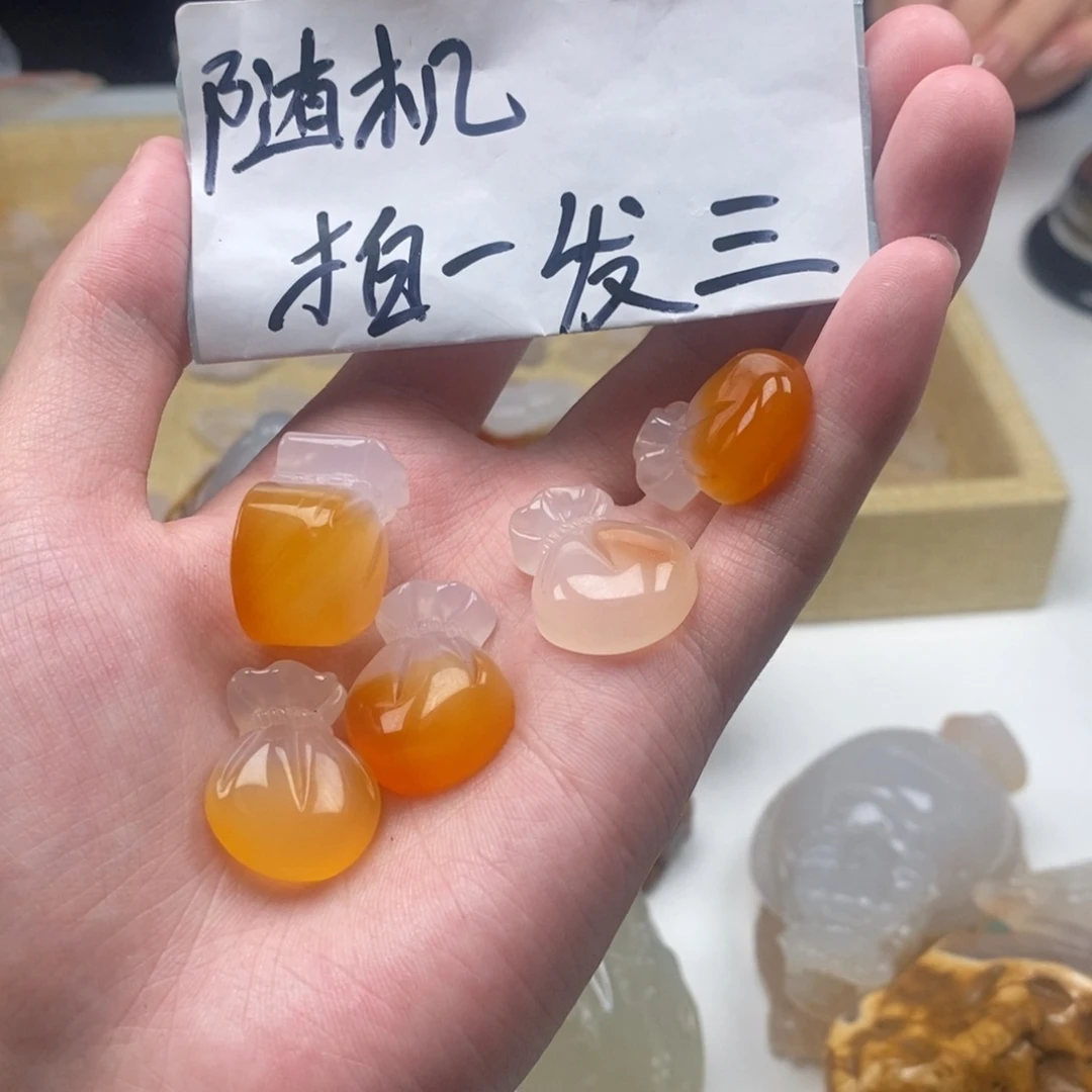 玛瑙/玉髓未镶嵌颈饰