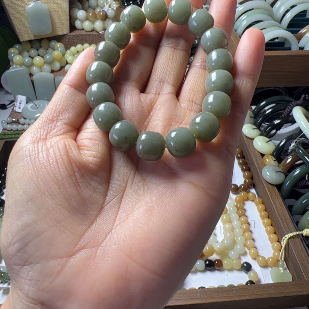 和田玉未镶嵌手链