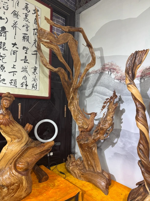 锦上添花！太行崖柏根雕作品，家俱装饰精美精致摆件