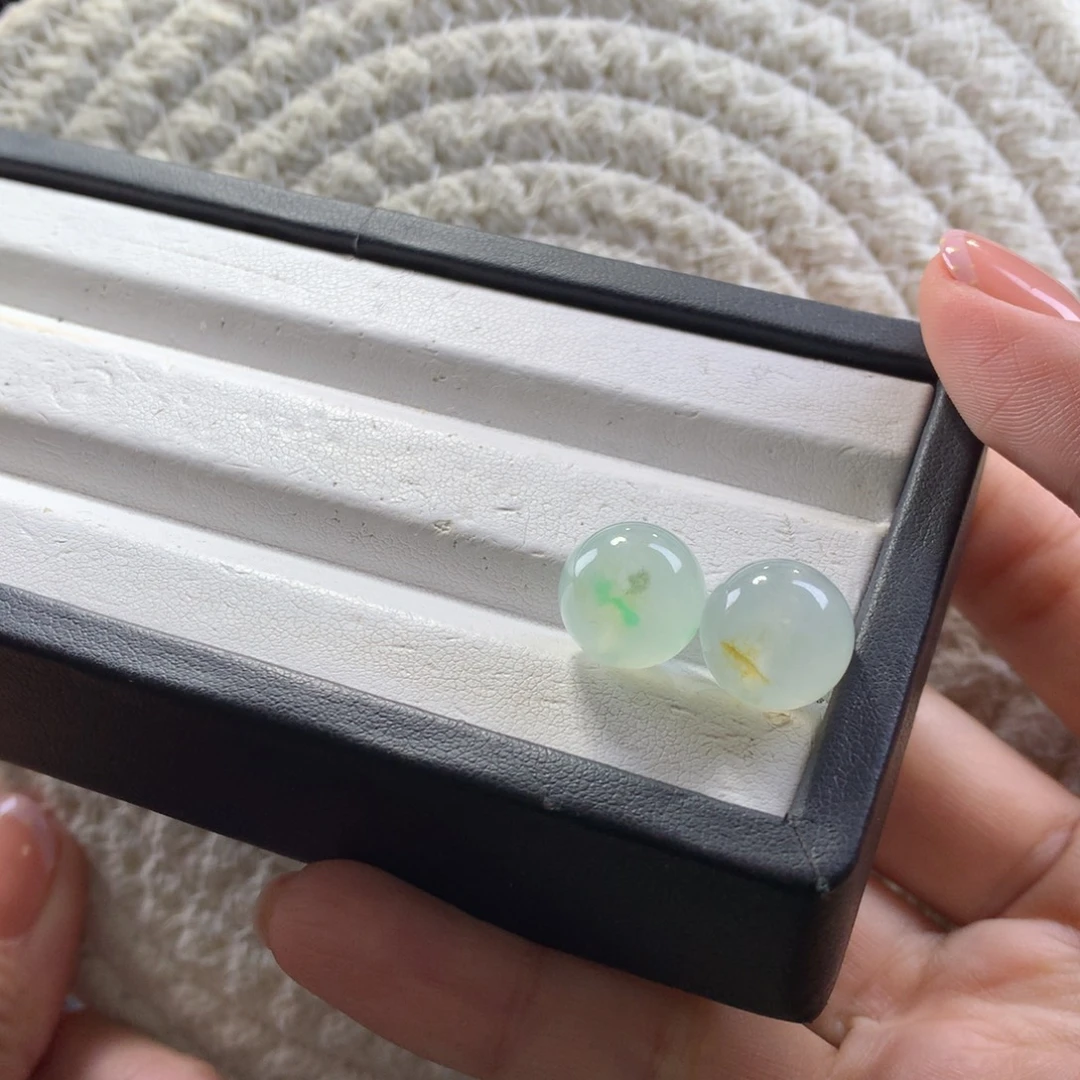 翡翠未镶嵌手串卡12特色飘花