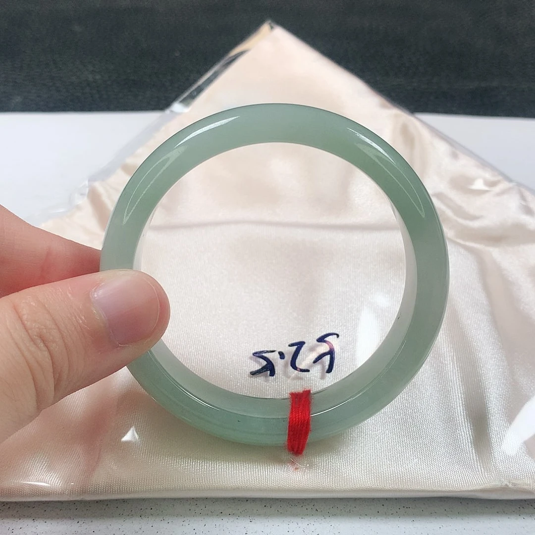 未镶嵌手镯翡翠332