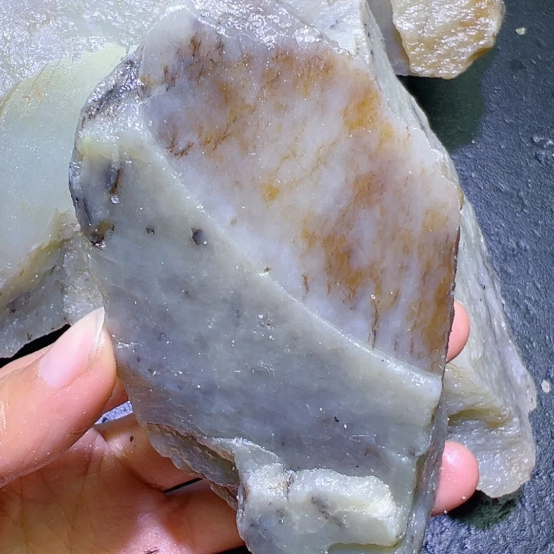 和田玉未镶嵌珠宝半成品