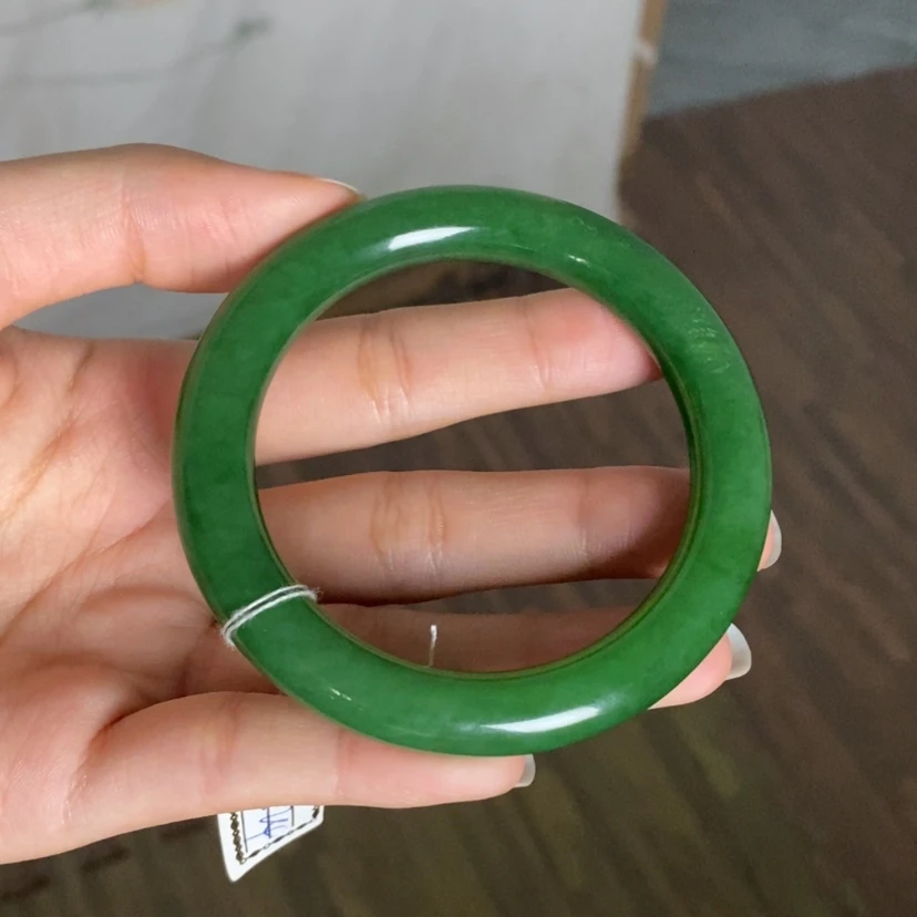 【闪购商品】未镶嵌手镯和田玉（碧玉）