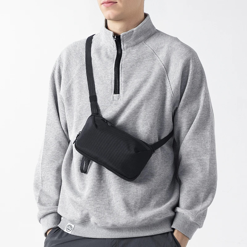 马可莱登斜挎包男士轻便通勤休闲小单肩包新款外出旅游便携收纳包