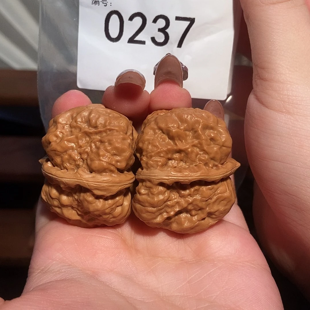 文玩核桃把件0237三角箭毒蛙38