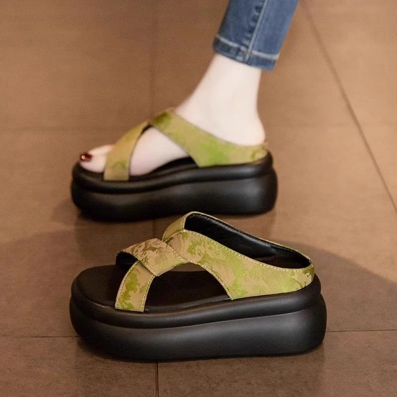 凉拖鞋女夏外穿2025新款百搭小个厚底增高跟凉鞋中国风沙滩一字拖