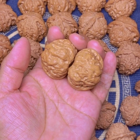 【闪购商品】文玩核桃吊坠惊*蛙蛙40