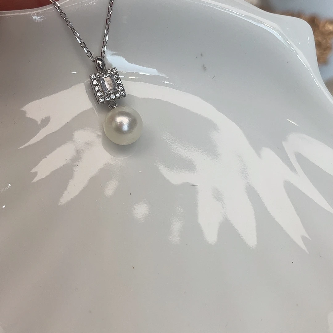 银S925镶嵌海水珍珠颈饰