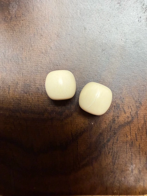 88814猛犸牙老型对珠配饰瑕疵