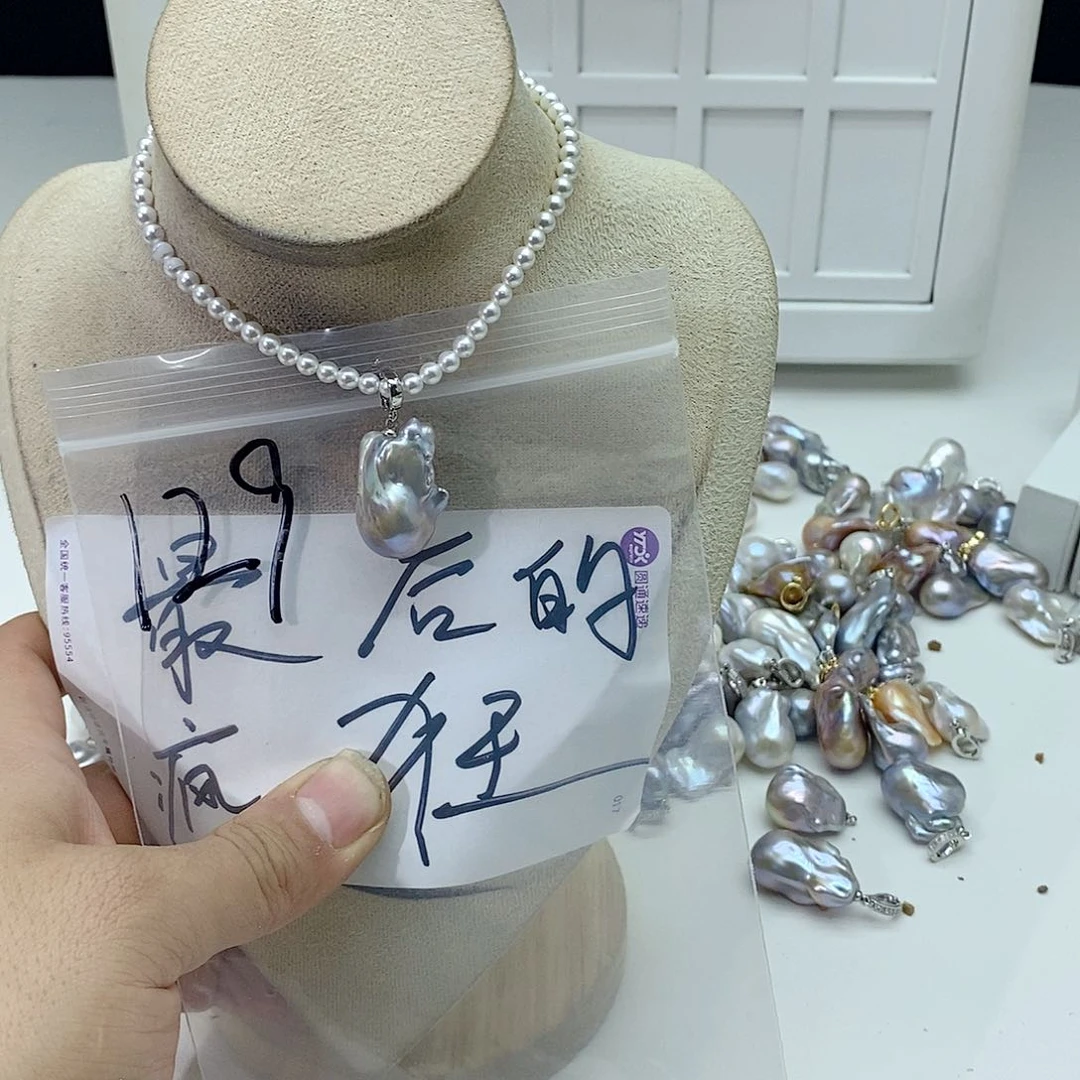 淡水珍珠颈饰合金