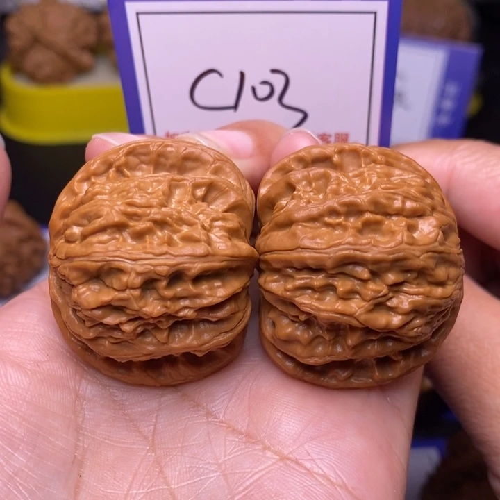 文玩核桃把件39白狮子c103