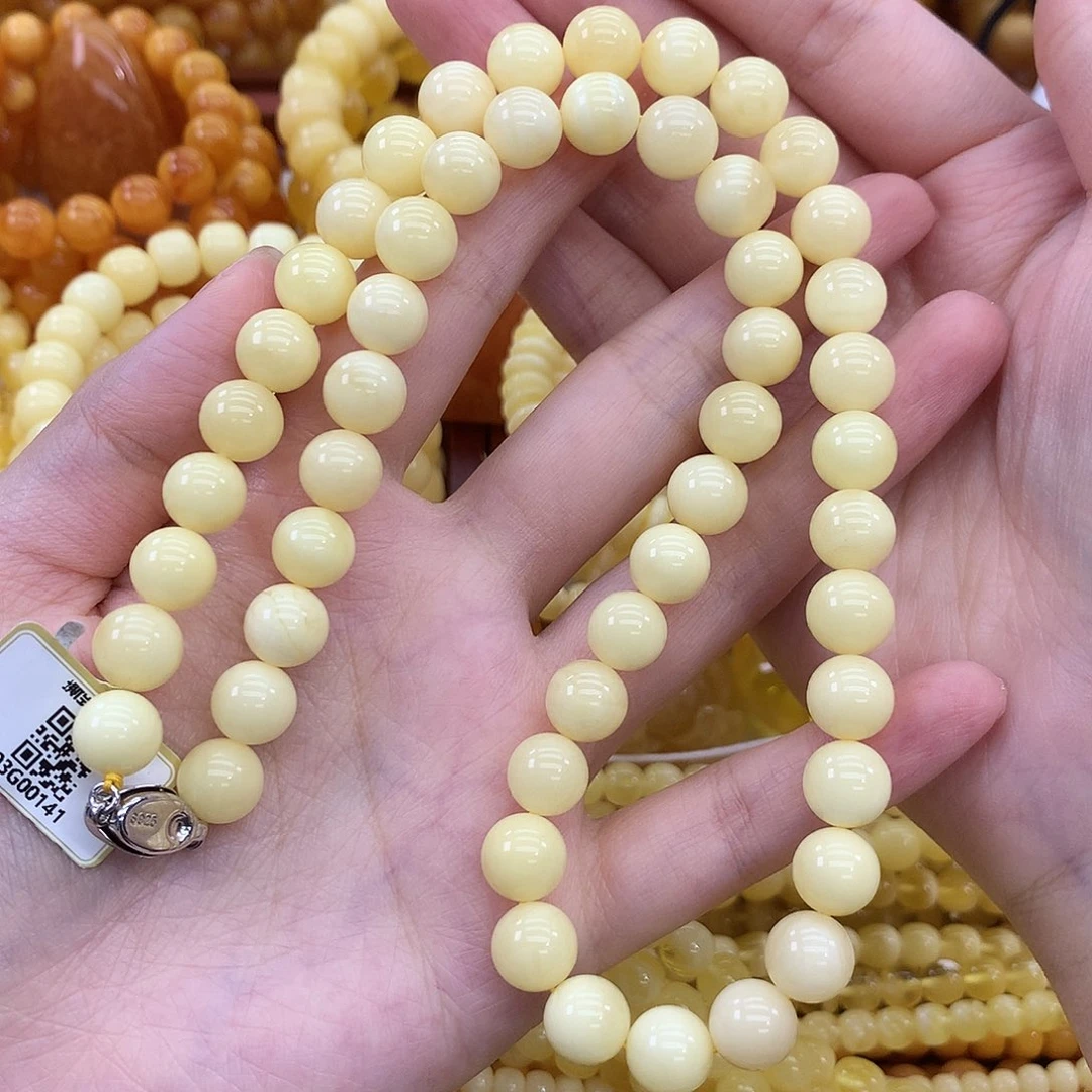 蜜蜡未镶嵌珠宝奇石