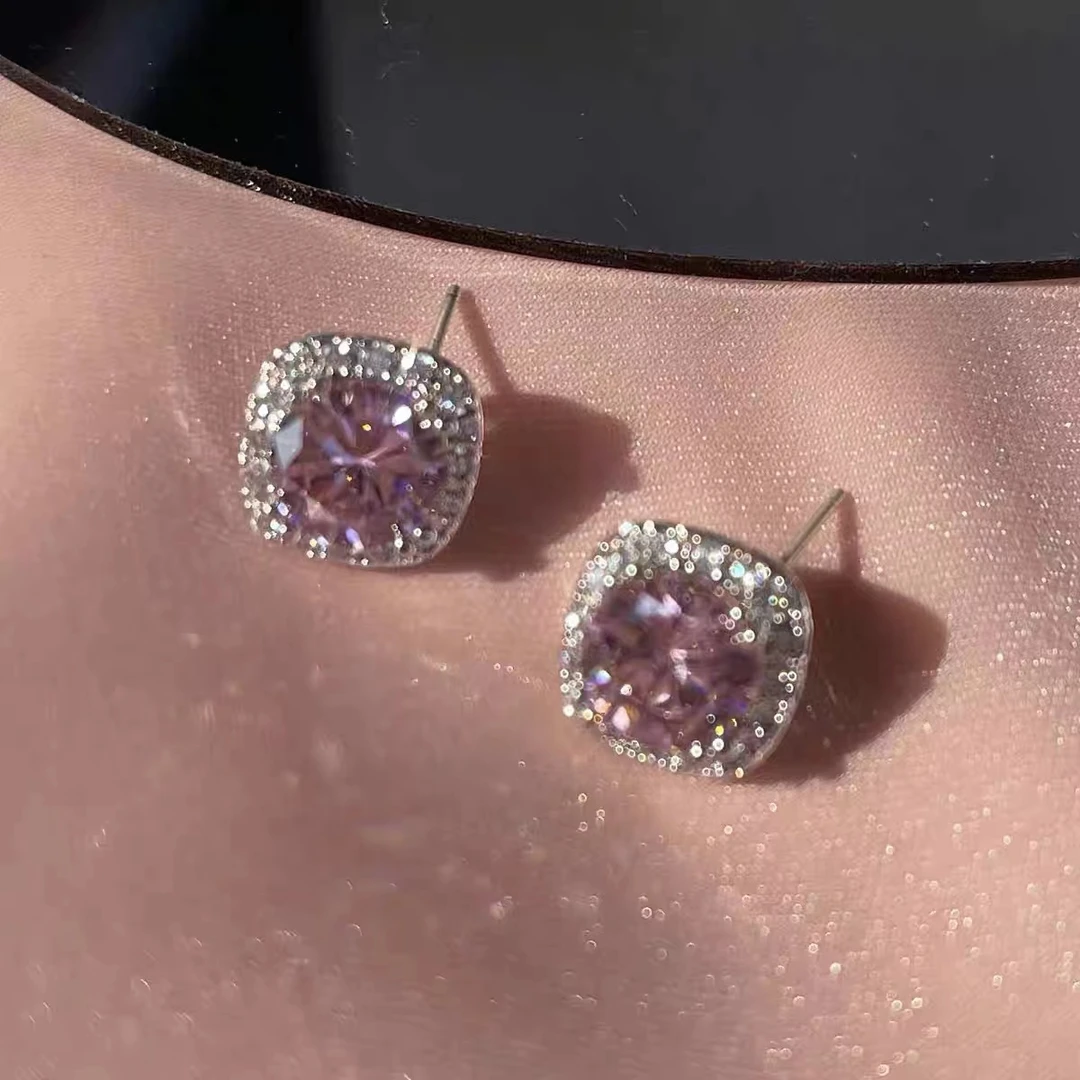 铜合金合成锆石耳饰 气质轻奢时尚百搭小众简约经典精致超闪043