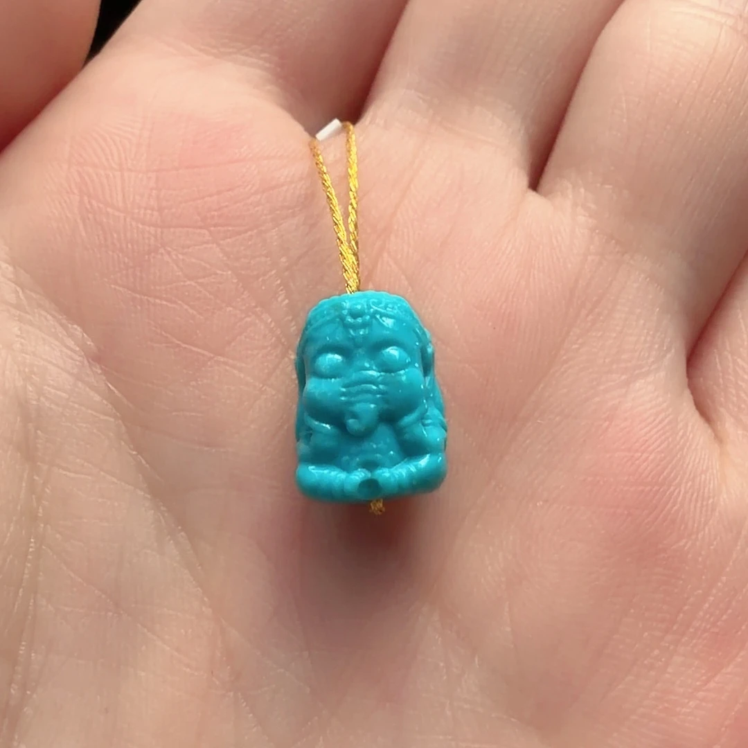 绿松石未镶嵌颈饰