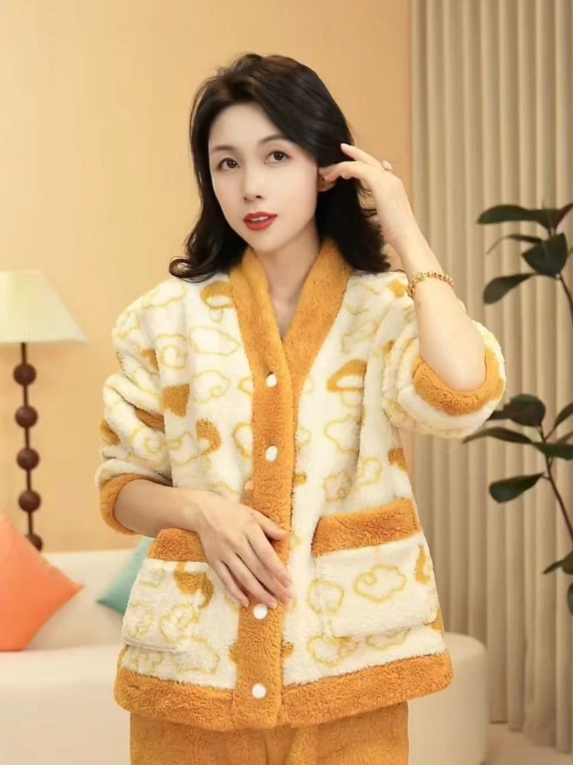 新款2025年冬季加绒加厚保暖睡衣舒适套装女士可外穿家居服CJJ